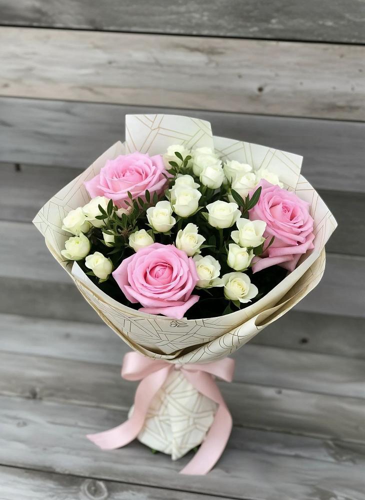 Букет цветов из: Розы в Боргустанской