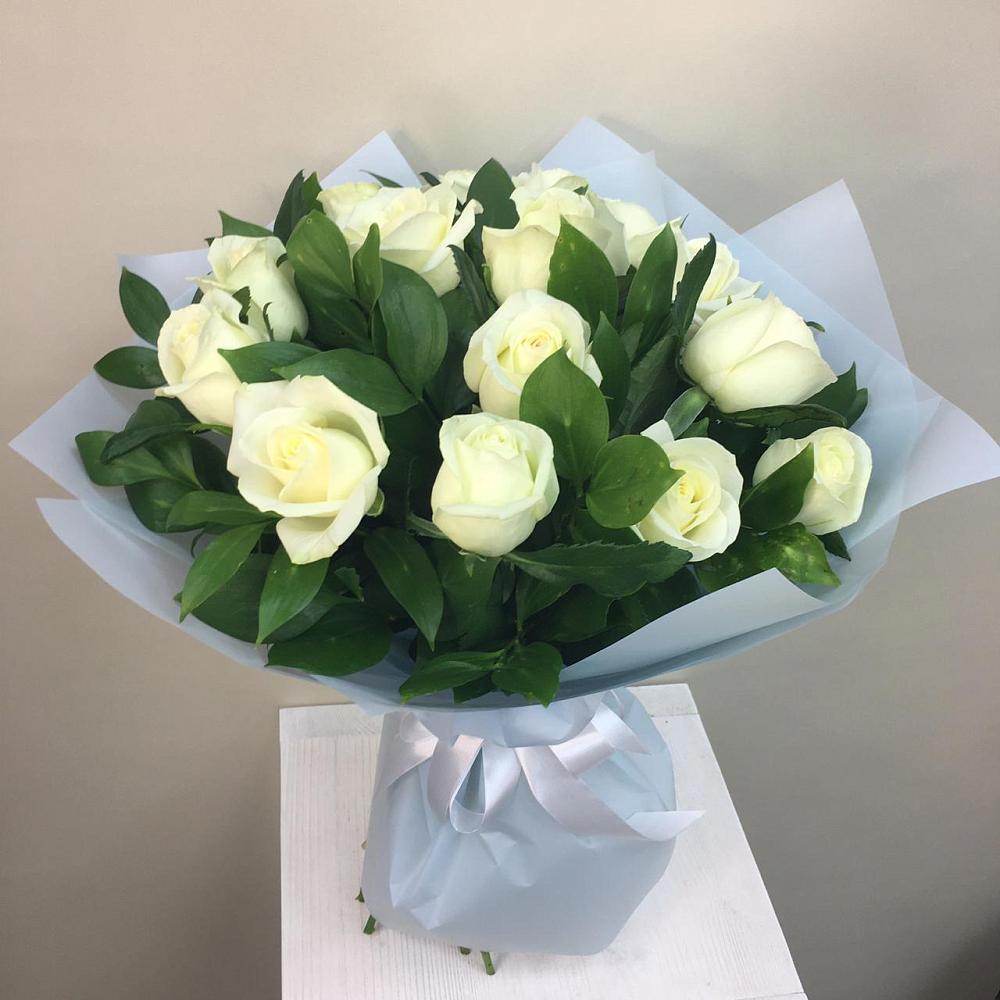 Букет 15 Белых роз Проуд в Боргустанской