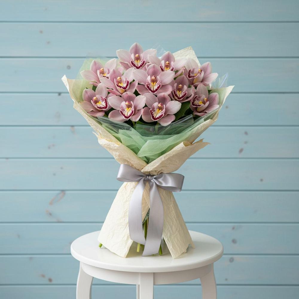 Букет цветов из: Орхидеи и Розы в Боргустанской