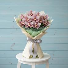 Букет цветов из:  Орхидеи и Розы в Боргустанской