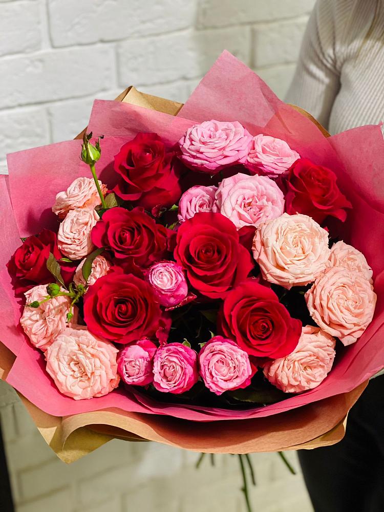 Букет цветов из: Розы в Боргустанской