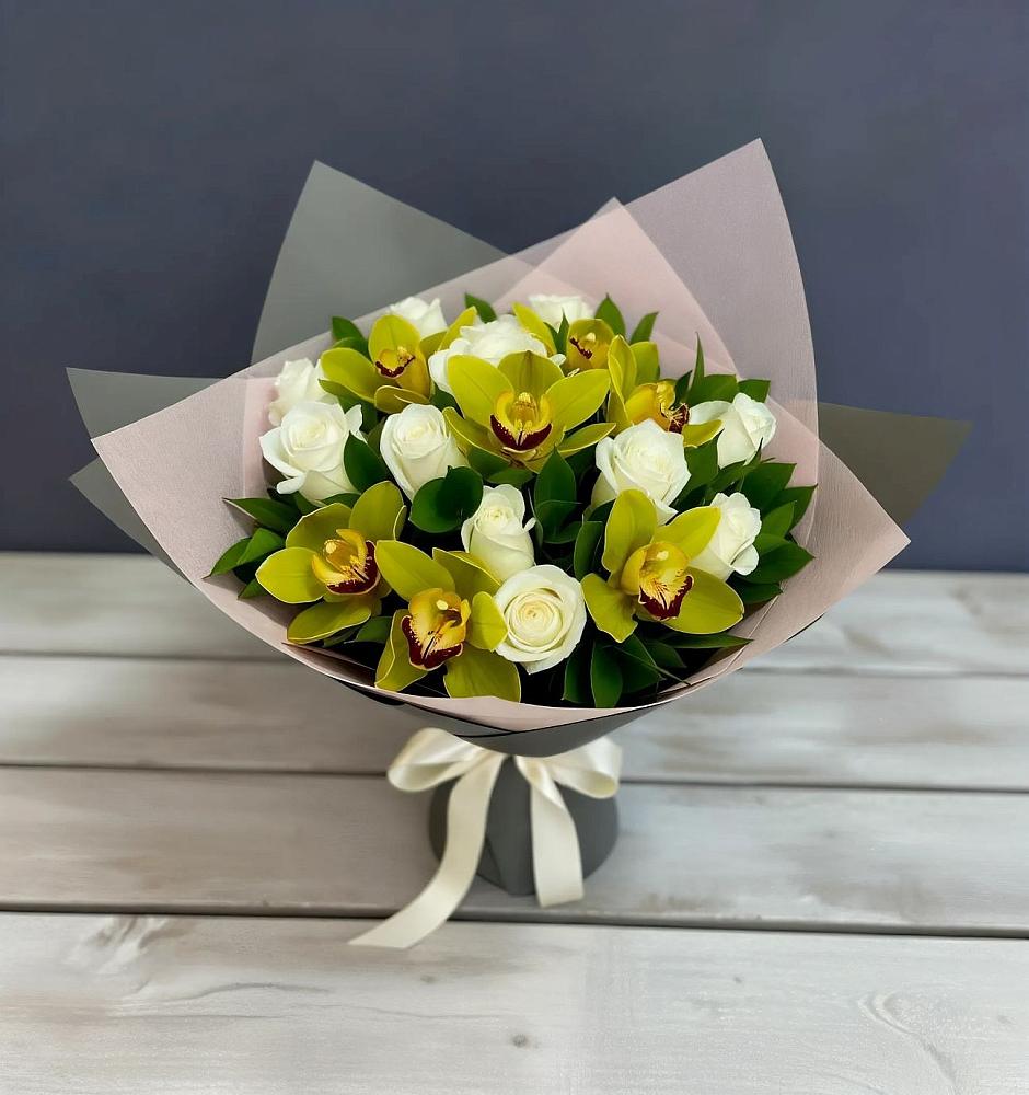 Букет цветов из: Орхидеи и Розы в Боргустанской