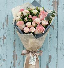 Букет цветов из:  Розы #REPLACE_PRED# Боргустанской