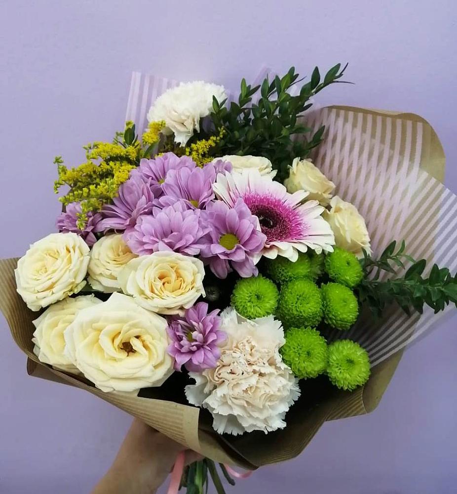 Букет цветов из: Хризантемы, Розы, Гвоздики и Герберы в Боргустанской