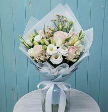 Букет цветов из:  Розы и Лизиантусы в Боргустанской