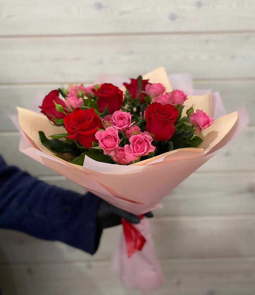 Букет цветов из: Розы в Боргустанской