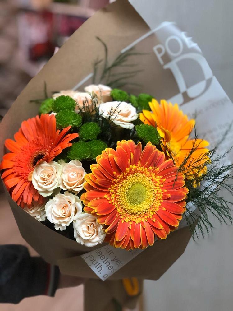 Букет цветов из: Герберы, Хризантемы и Розы в Боргустанской