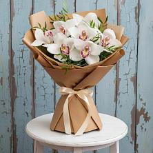 Букет цветов из:  Орхидеи и Розы в Боргустанской