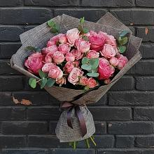 Букет цветов из:  Розы в Боргустанской